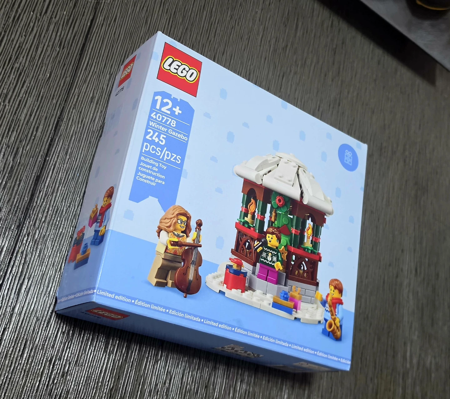 LEGO 40778 Winter Gazebo Building Toy (245 pcs) - photo 3