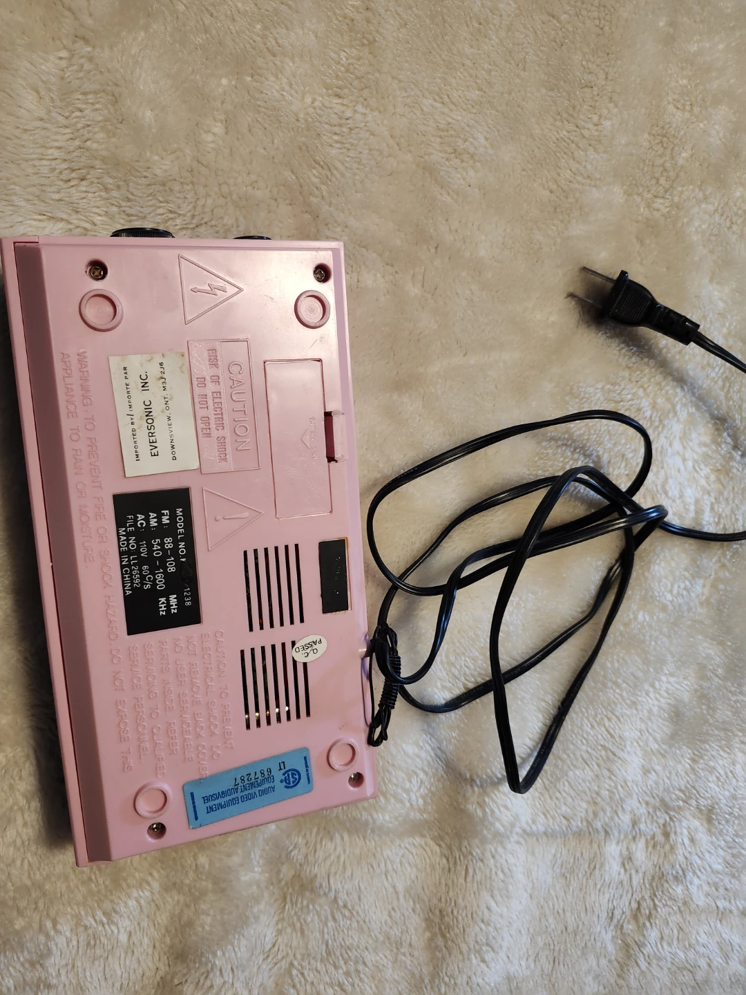 Vintage Pink AM/FM Electronic Clock Radio - photo 3