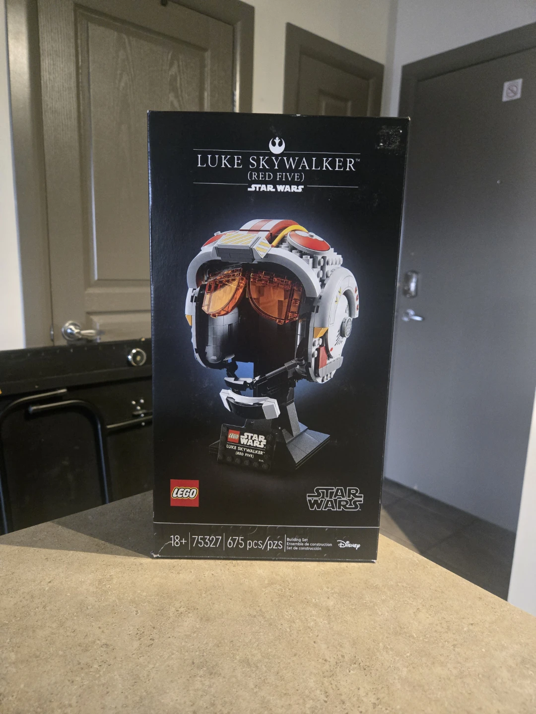 LEGO Star Wars Luke Skywalker (Red Five) Helmet 75327