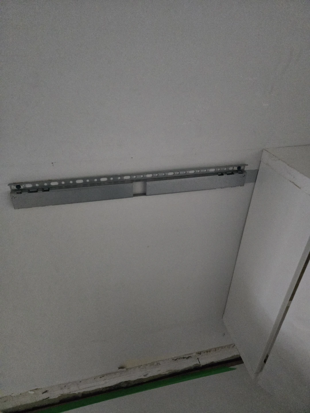 3 Wall-Mounted Floating Cabinets - photo 5