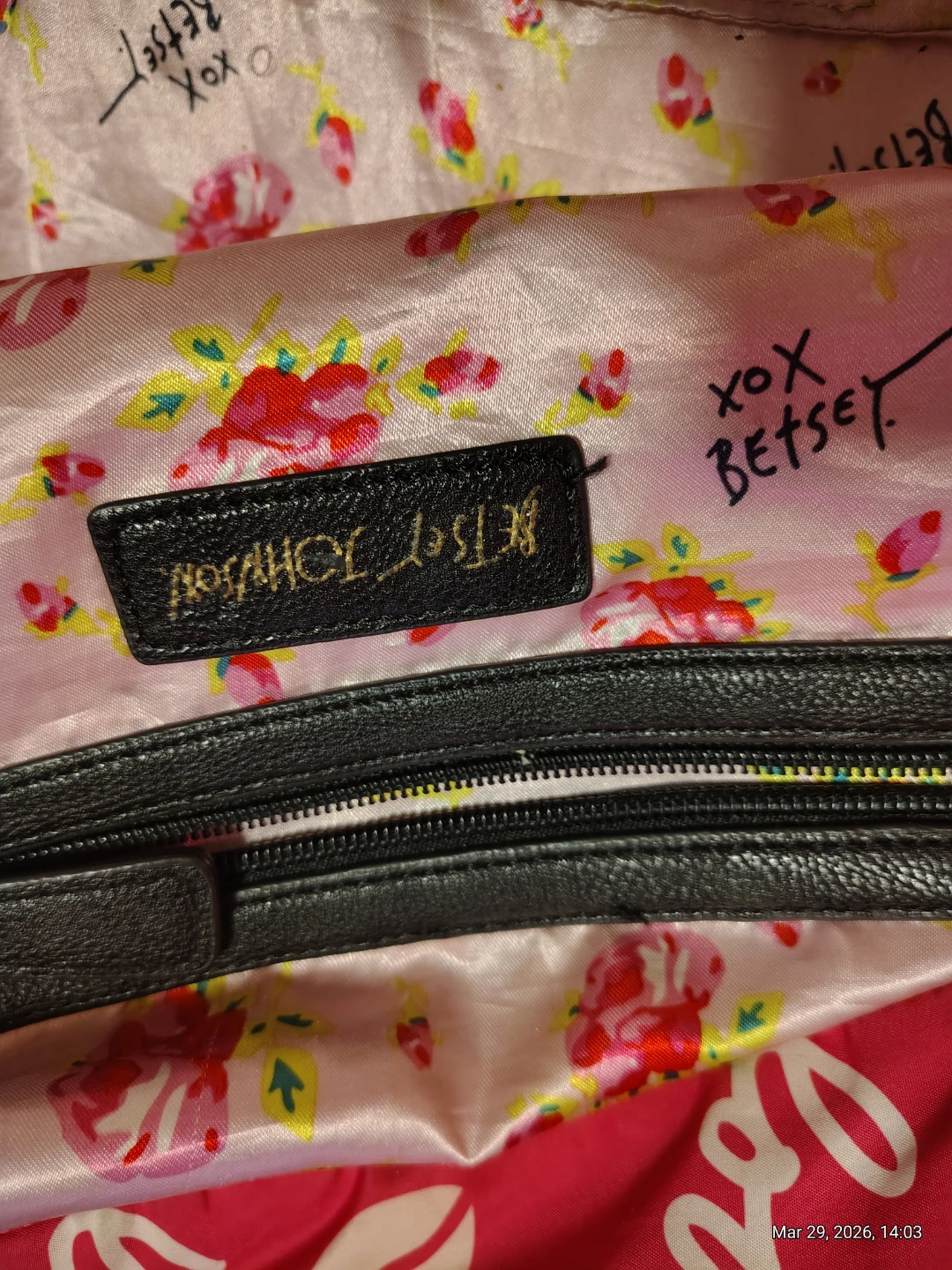 Betsey Johnson Duffel Bag - photo 2