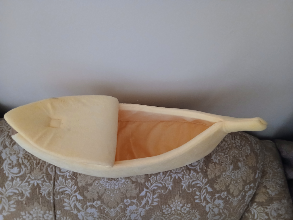 Yellow Banana Cat Bed - photo 2