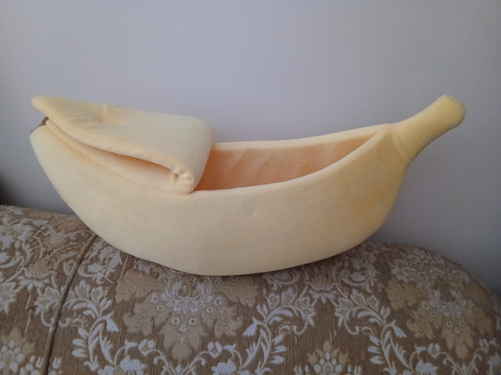 Yellow Banana Cat Bed - photo 3