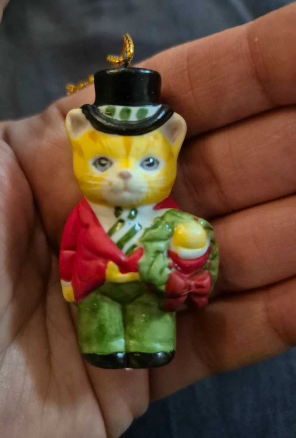 Christmas Cat Ornament with Wreath - photo 2