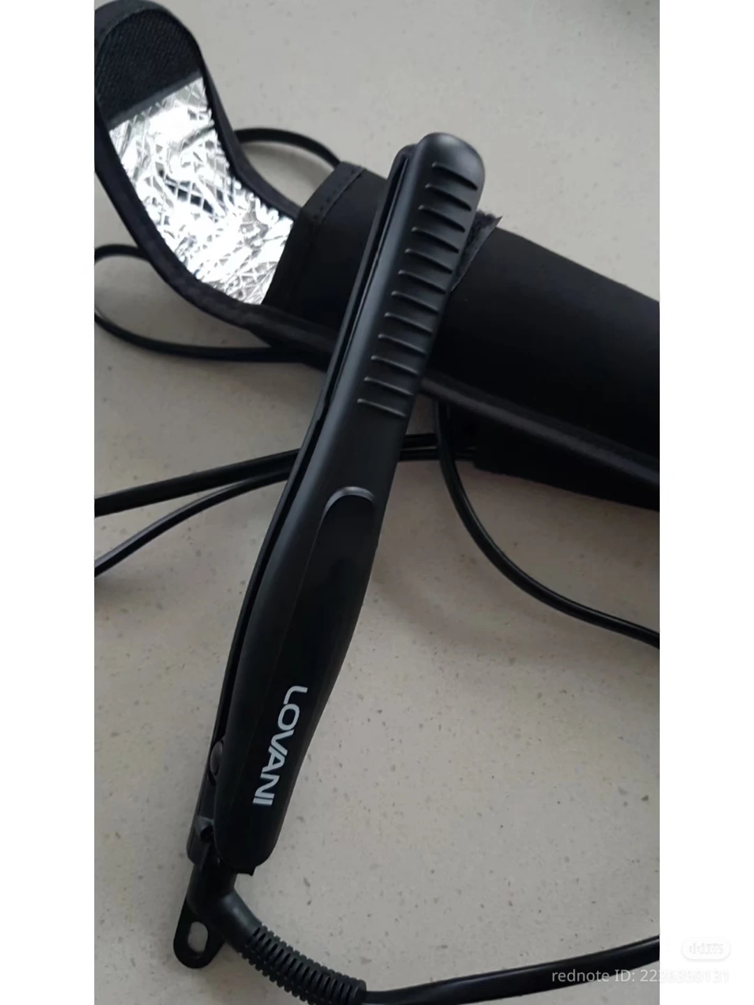 Lovani Hair Straightener with Heat Protective Sleeve