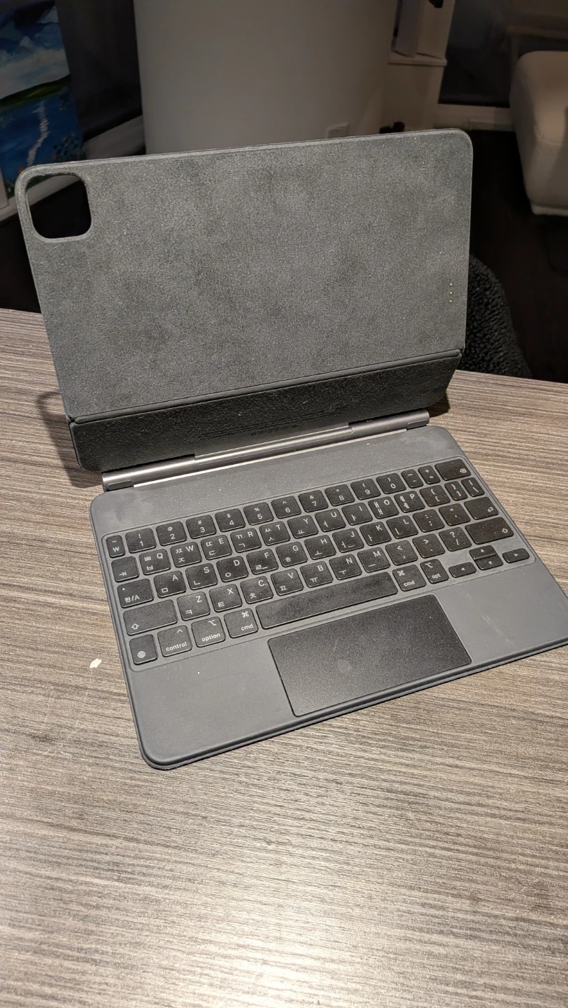 Apple Magic Keyboard for iPad Pro - photo 2