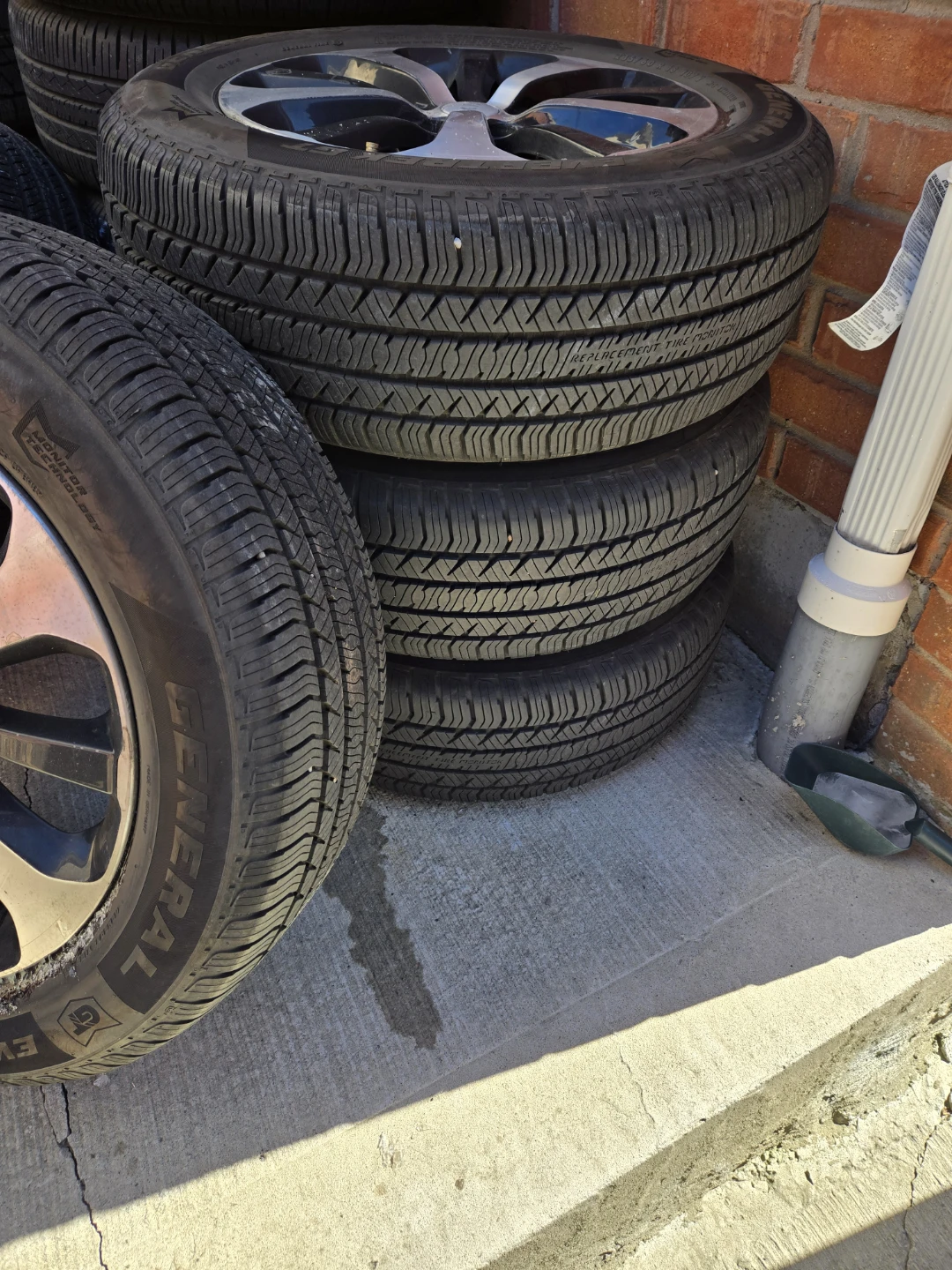 General Evertrek GT 235/60R18 Tires