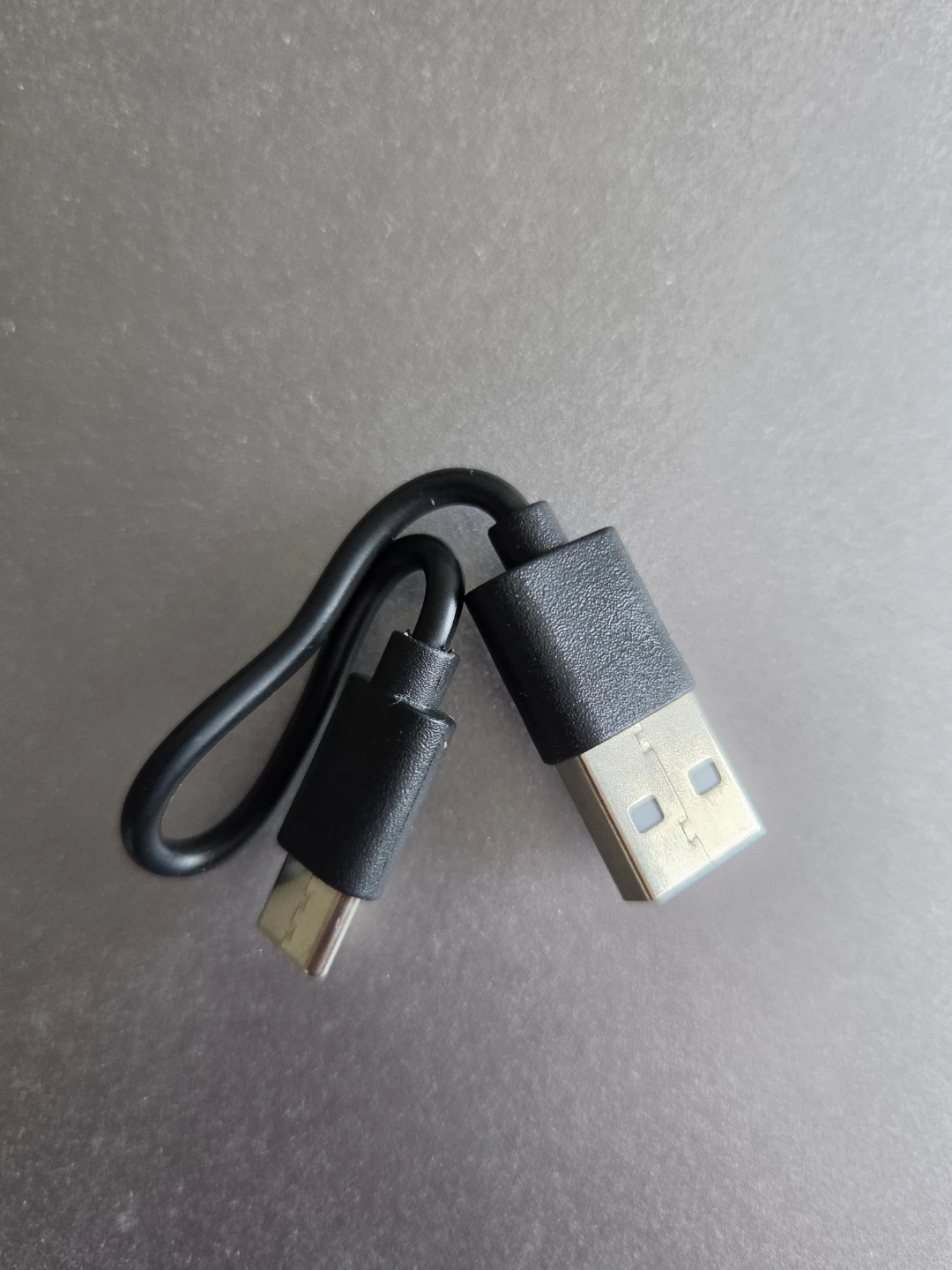 USB to USB-C Charging Cable 🥕 - photo 2