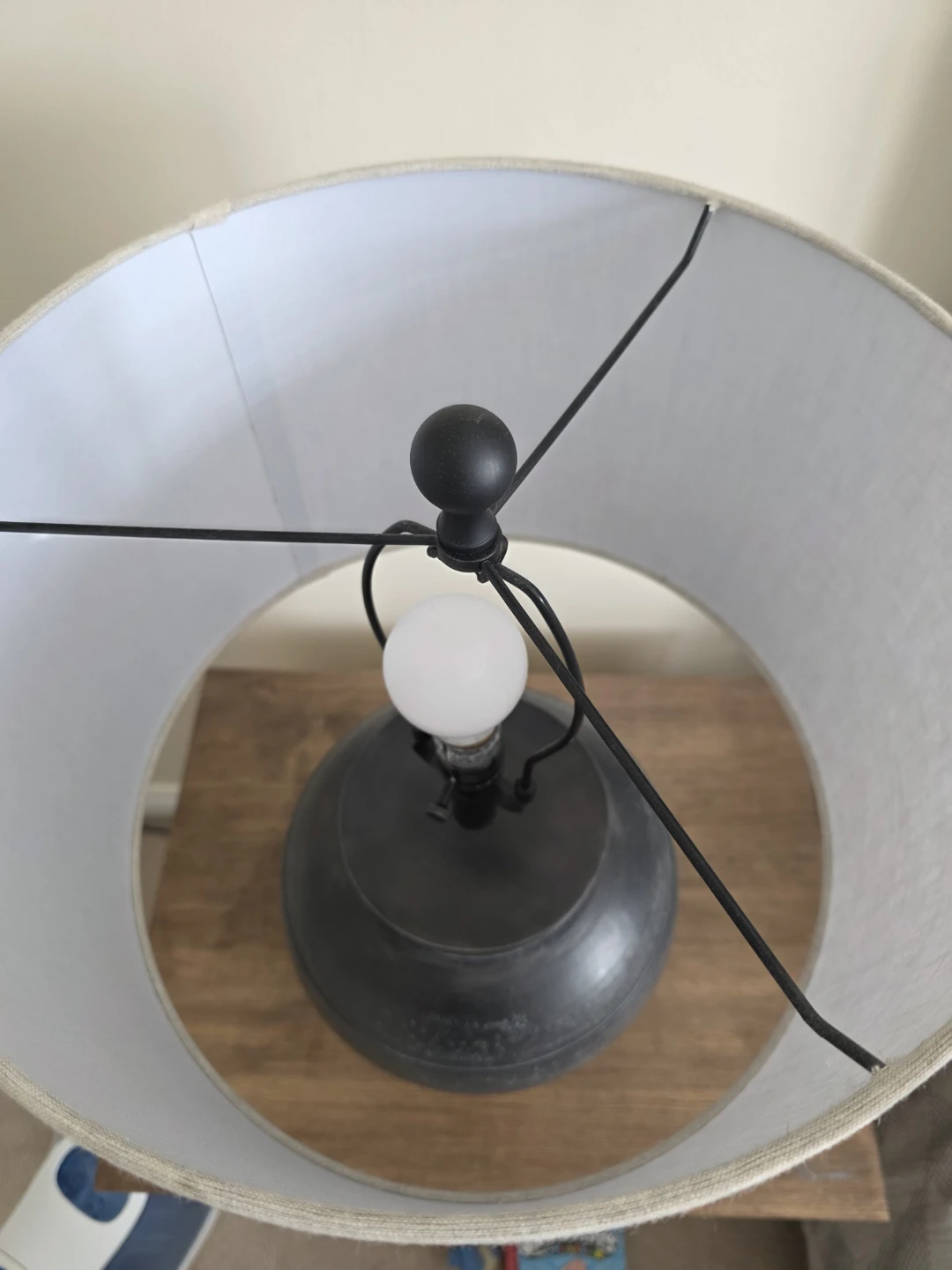 Dark Grey Textured Ceramic Table Lamp with Linen Shade - photo 3