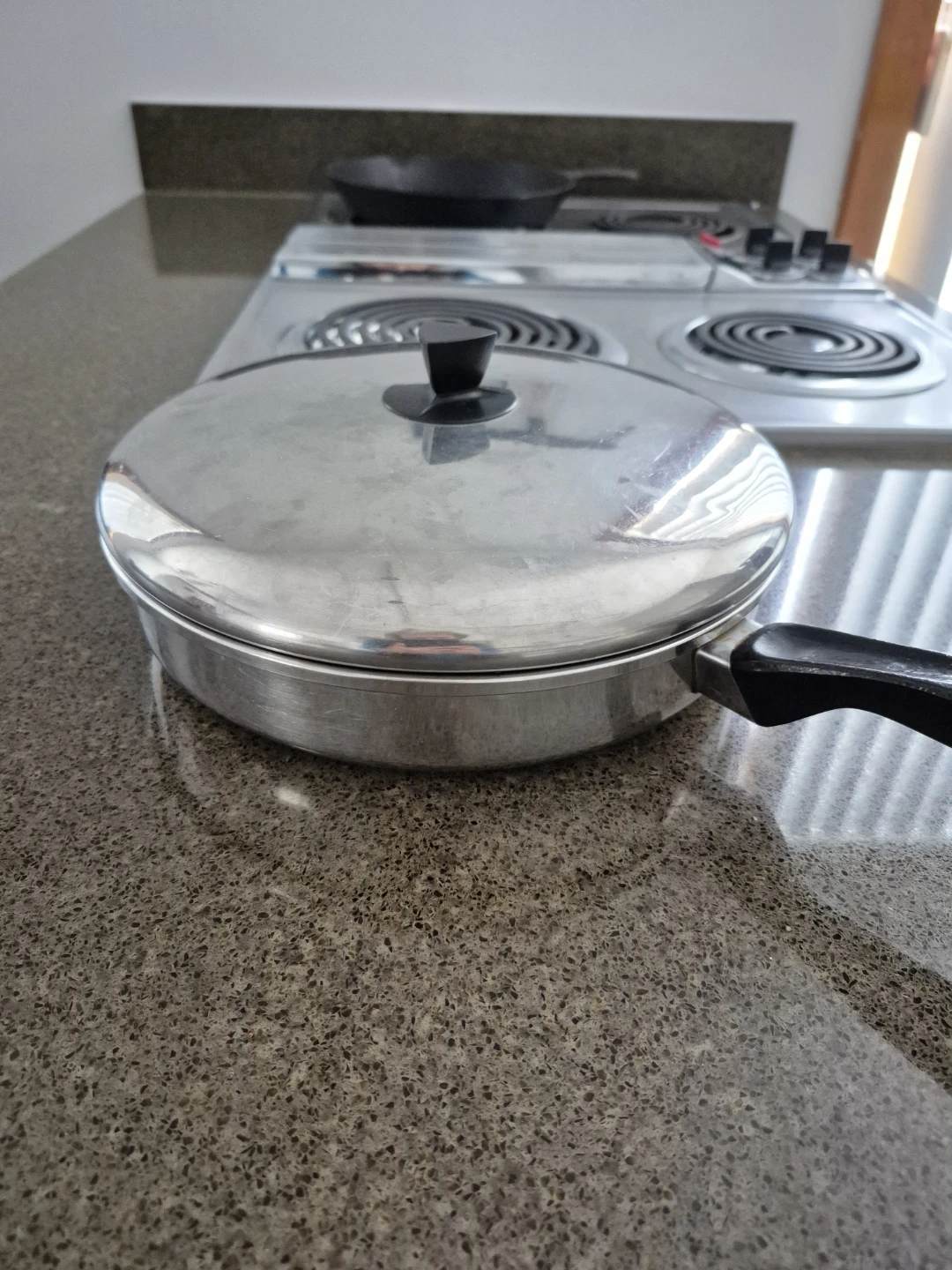 Large vintage frying pan with lid "Coronet": Stainless Steel