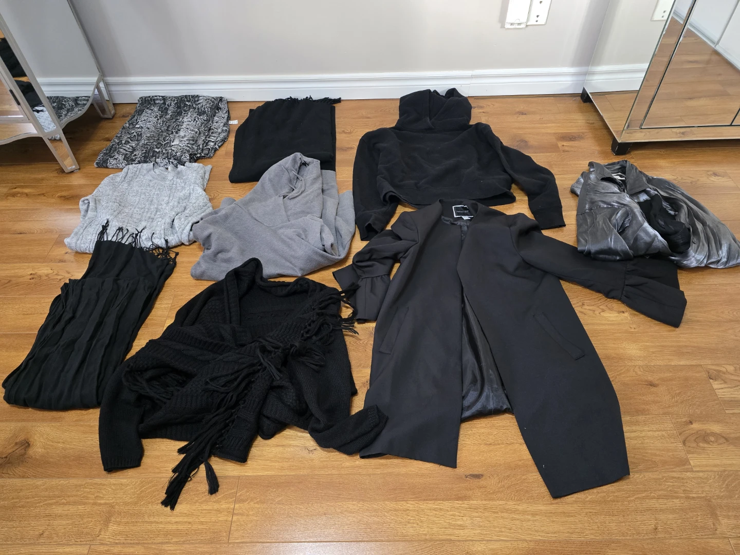 Women's Black and Grey Clothing Assortment - photo 2
