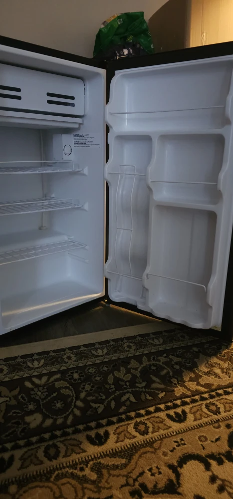 Arctic King Mini Fridge - photo 5