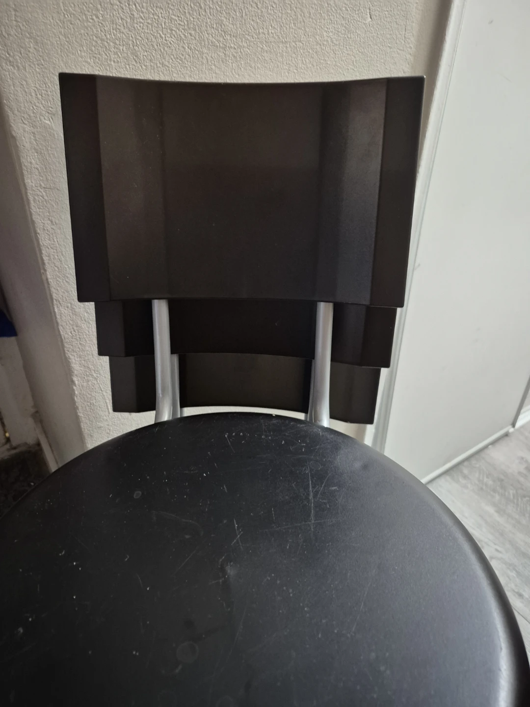 3 Bar/Kitchen Island Stools - photo 2