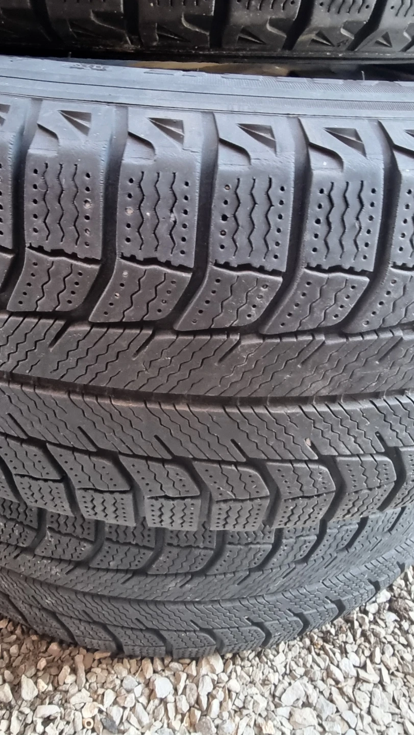 Toyota Michelin - Set of 4 Winter Tires - photo 3