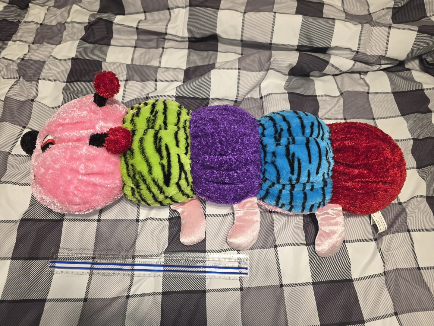 Giant caterpillar stuffy - photo 2