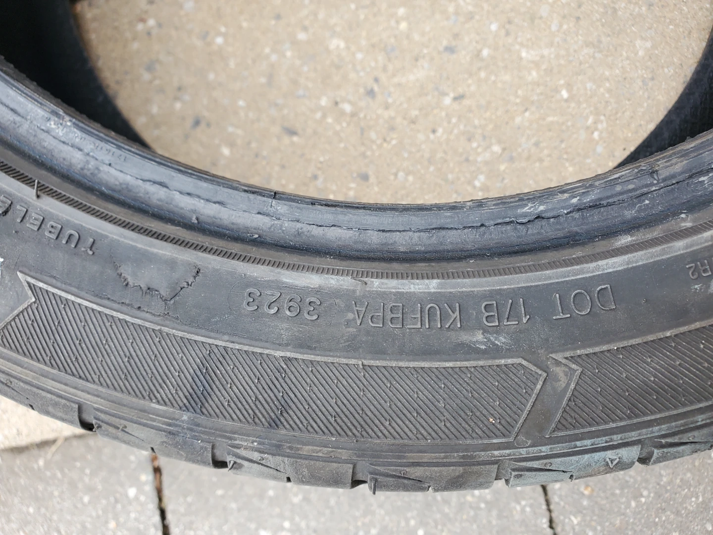 225/45 R17  almost New condition X 4 - photo 5
