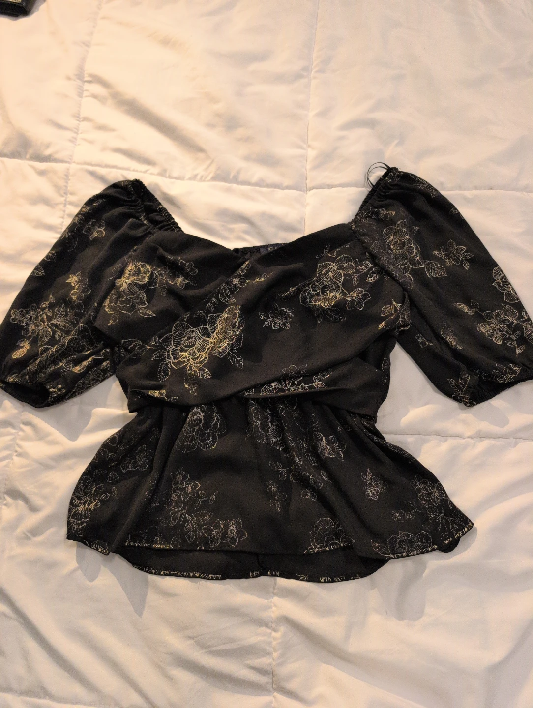 Eclair Black Floral Print Peplum Blouse - Size Medium - photo 2