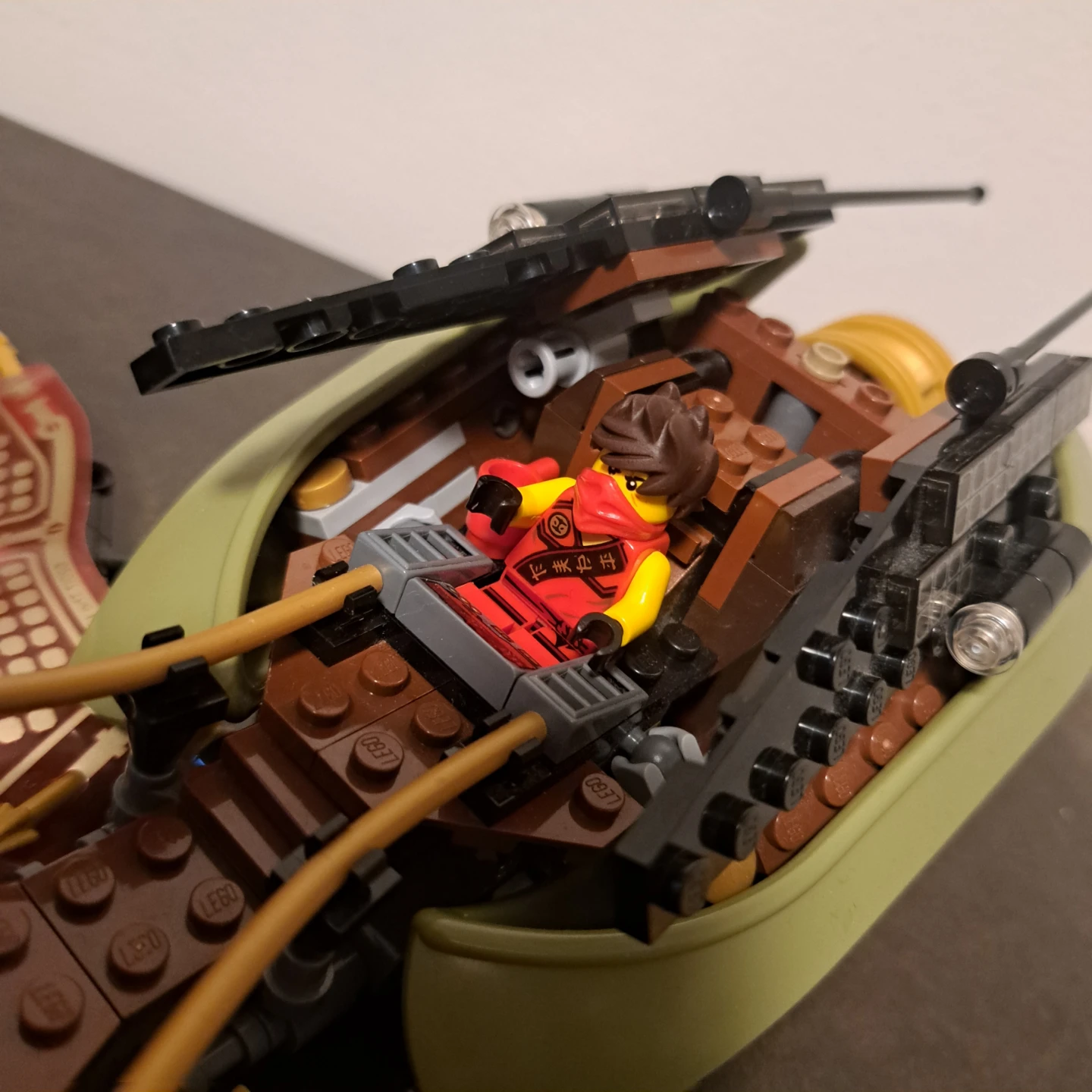 Destiny's Shadow + Tournament Kai - Lego Ninjago (70623) - photo 3