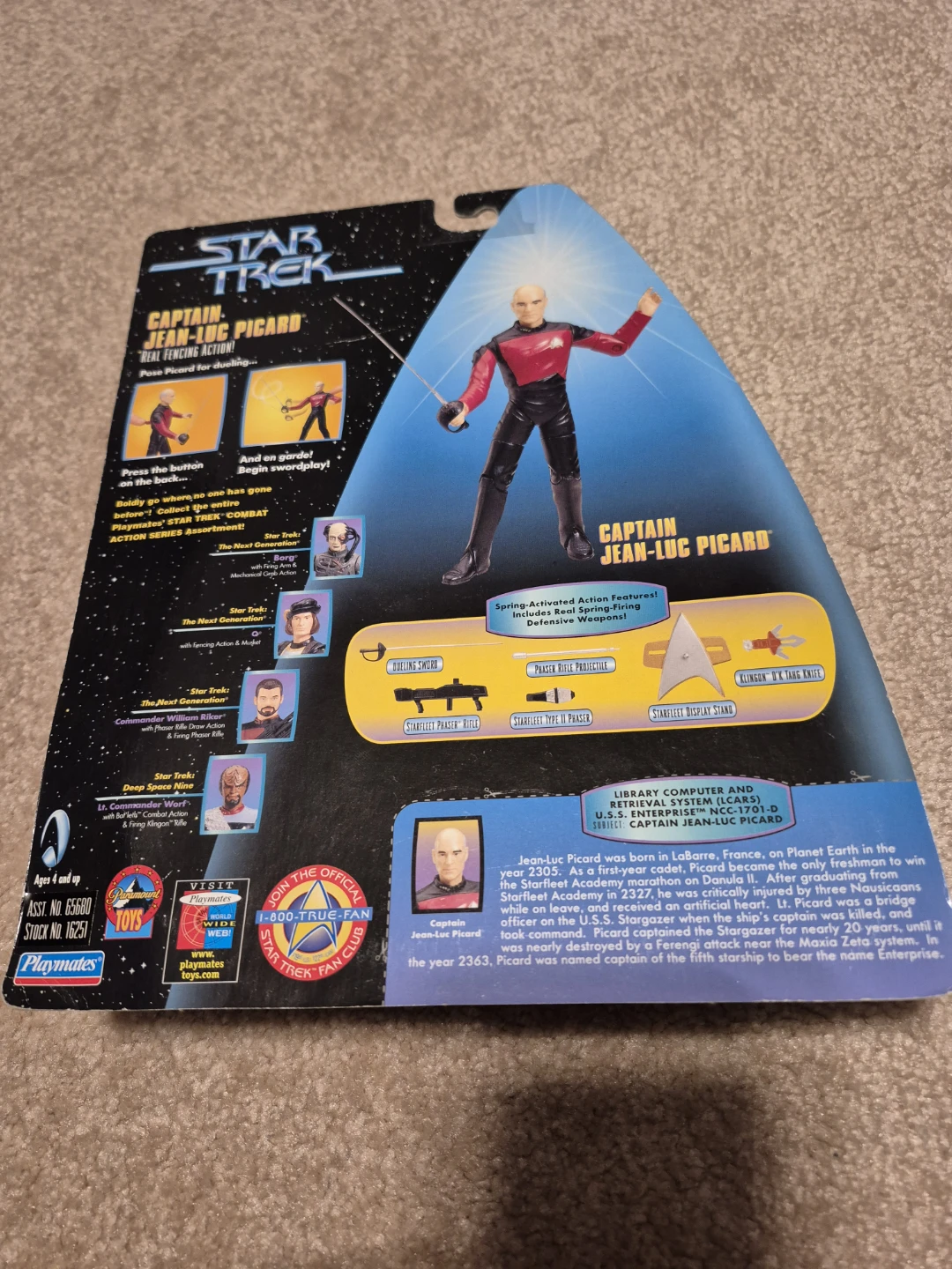 Star Trek Captain Jean-Luc Picard Action Figure - photo 2