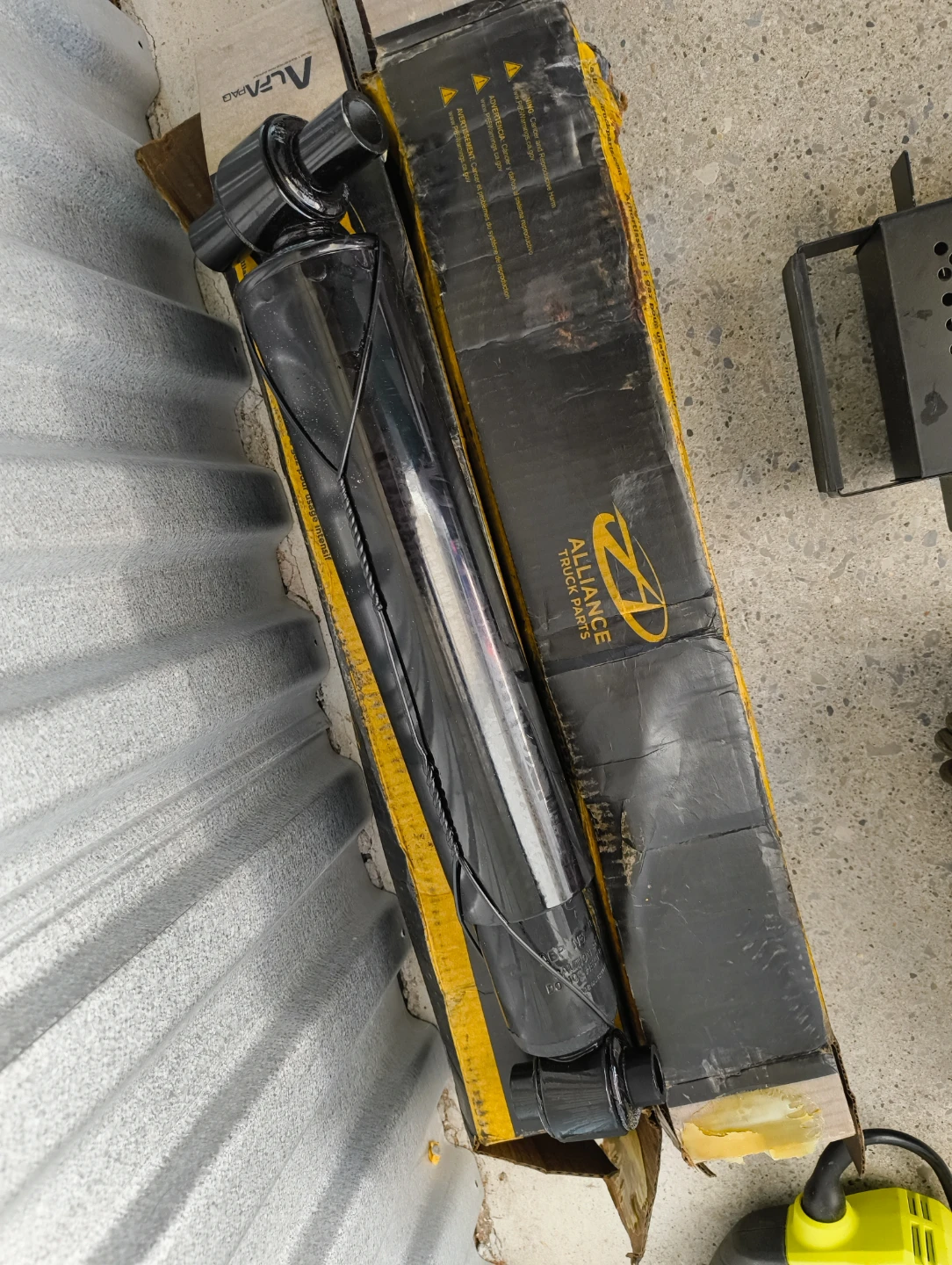 Alliance Truck Parts Shock Absorber