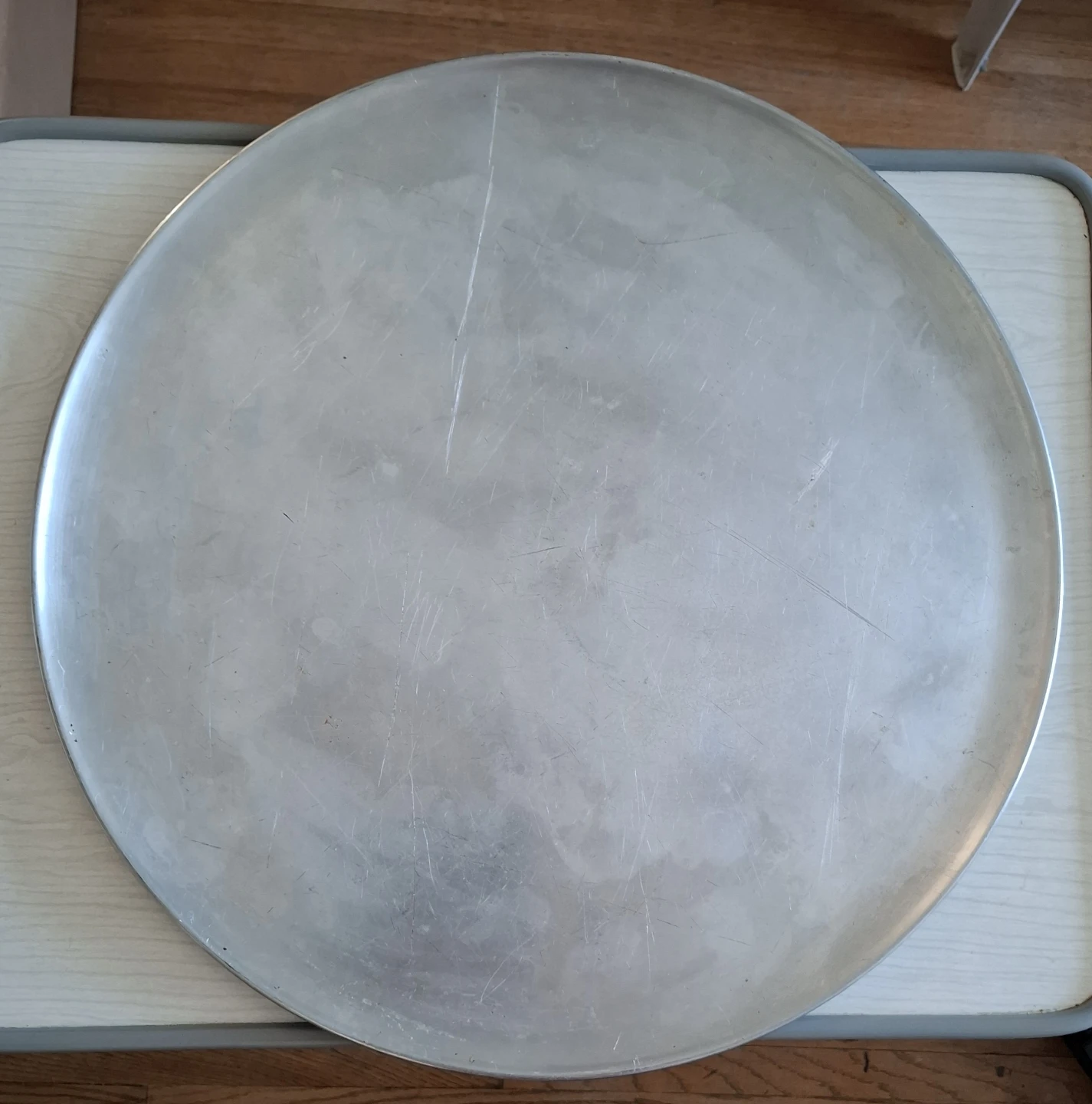 Round Pizza Pan - photo 3