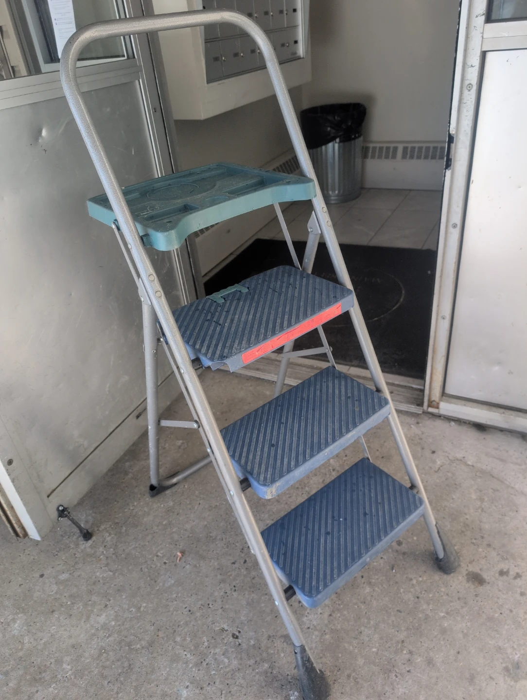 Folding Step Stool Ladder