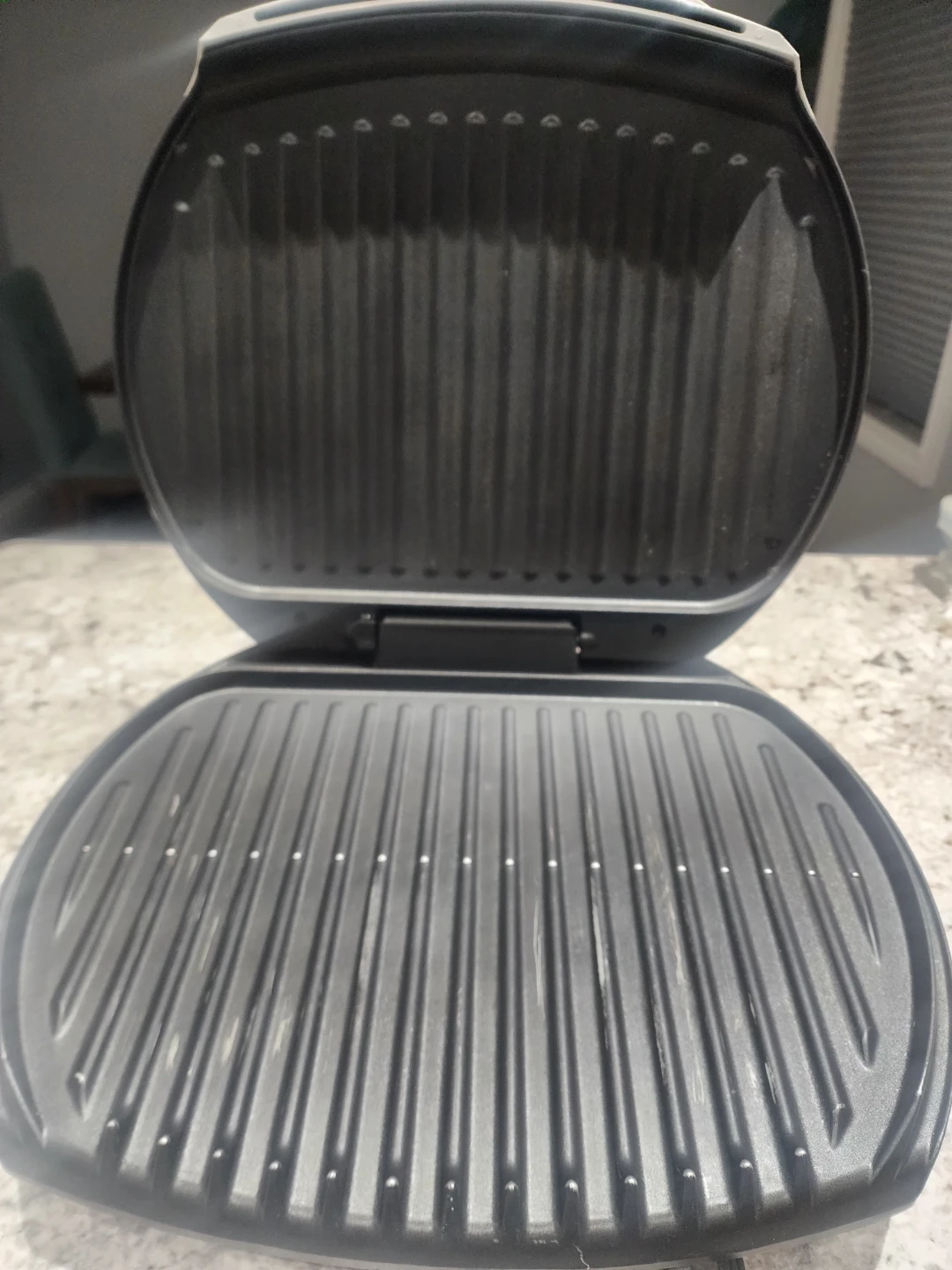 George Foreman Lean Mean Fat Grilling Machine - photo 2