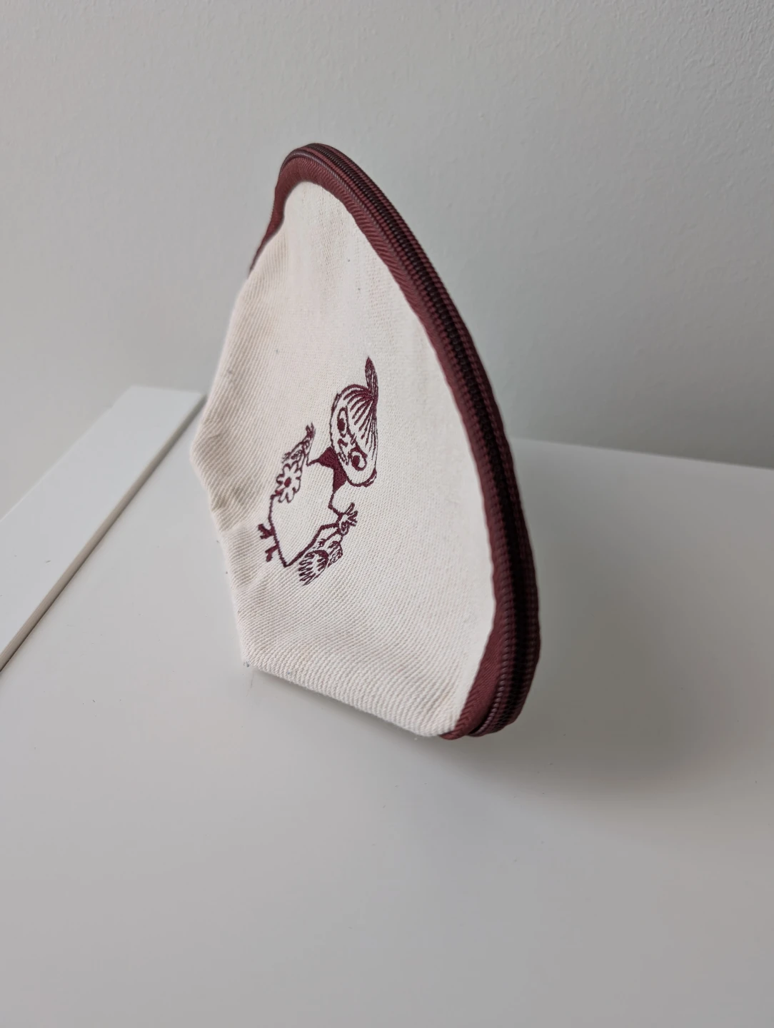 Little My Cosmetic Bag Pouch zipper bag Moominvalley Moomin - photo 3