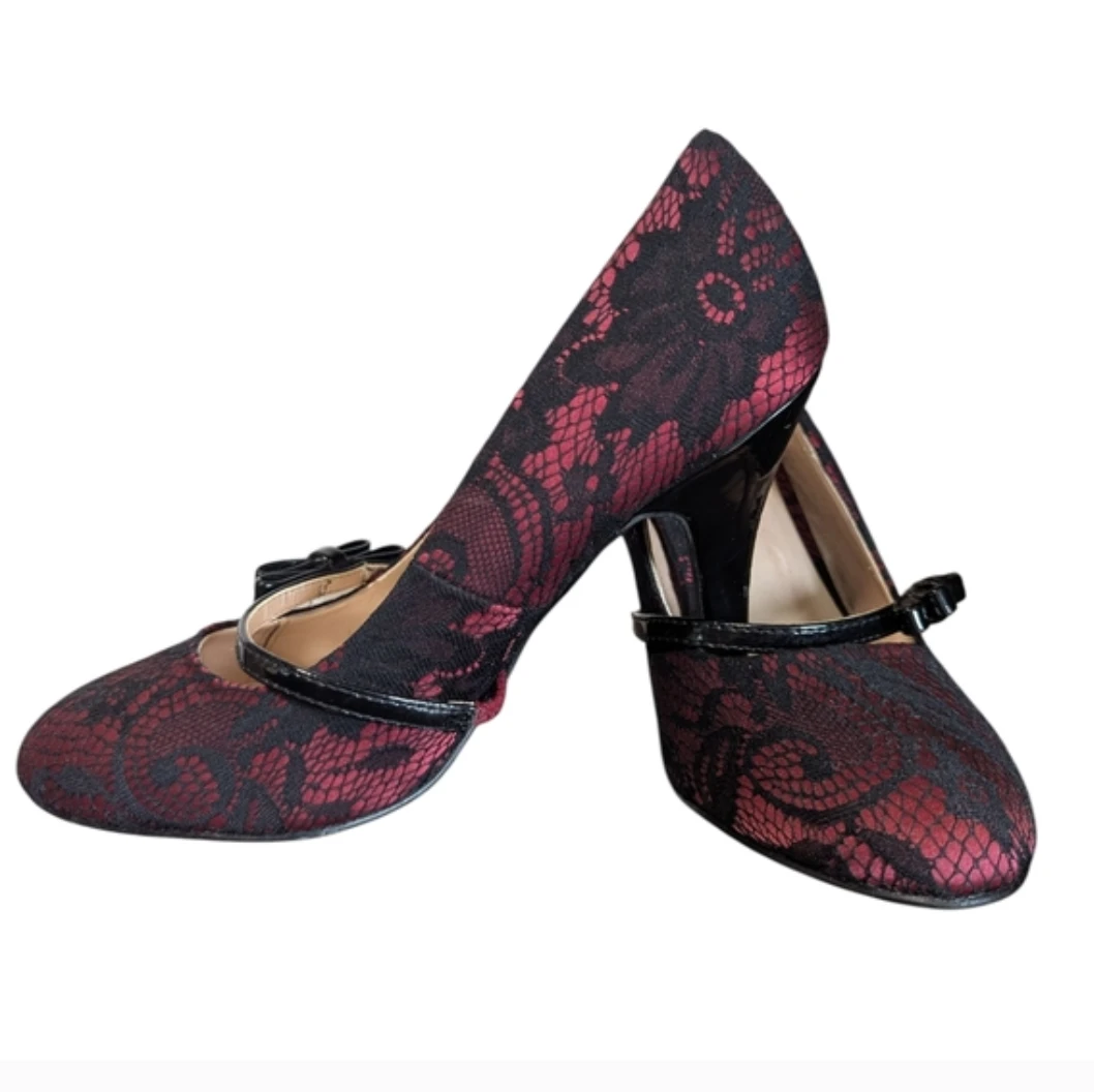 Women's Mary Jane Heels - Red Lace & Black Patent - photo 2