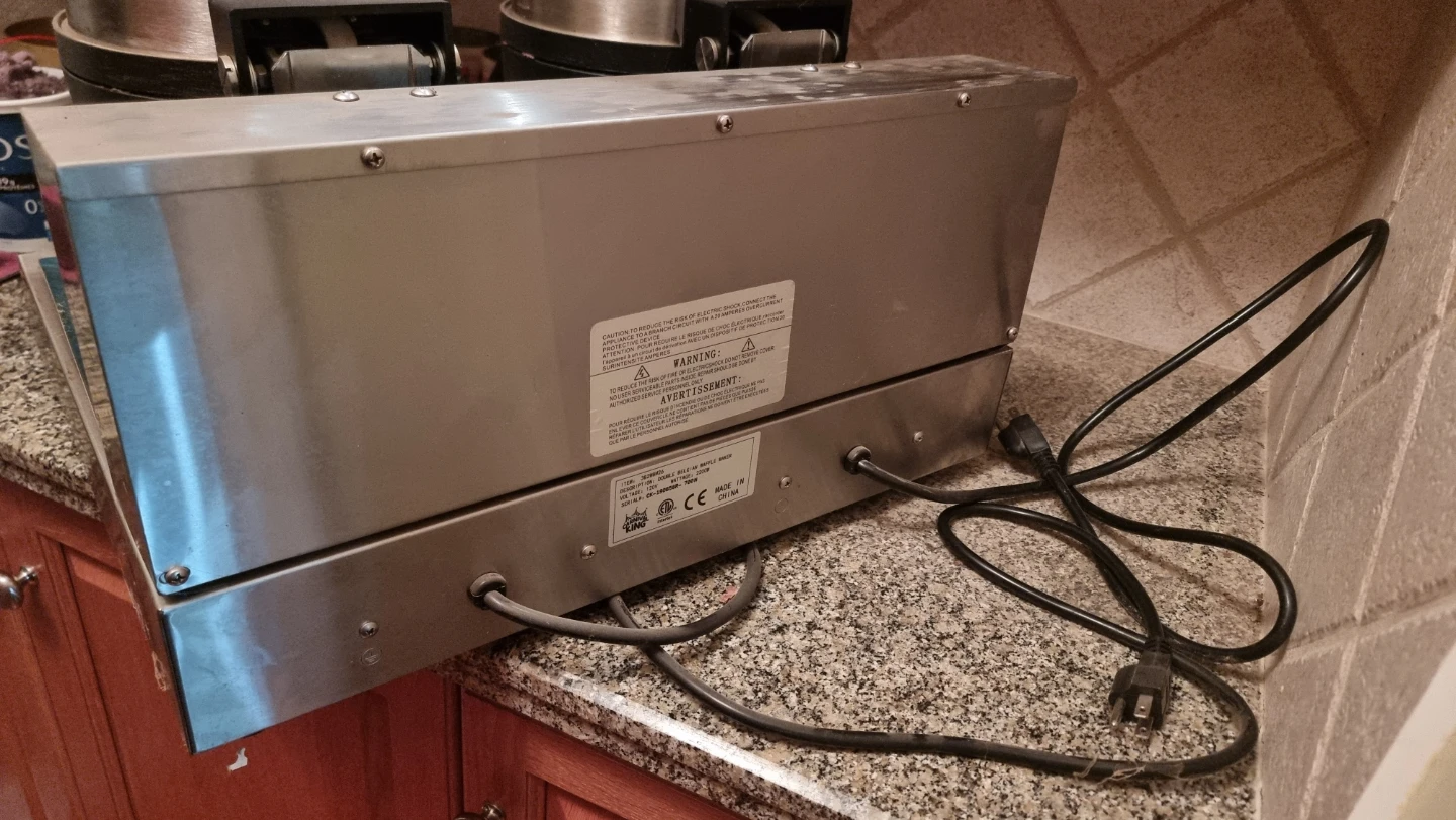 Carnival King WBM26 Double Belgian Waffle Maker with Timers - photo 5