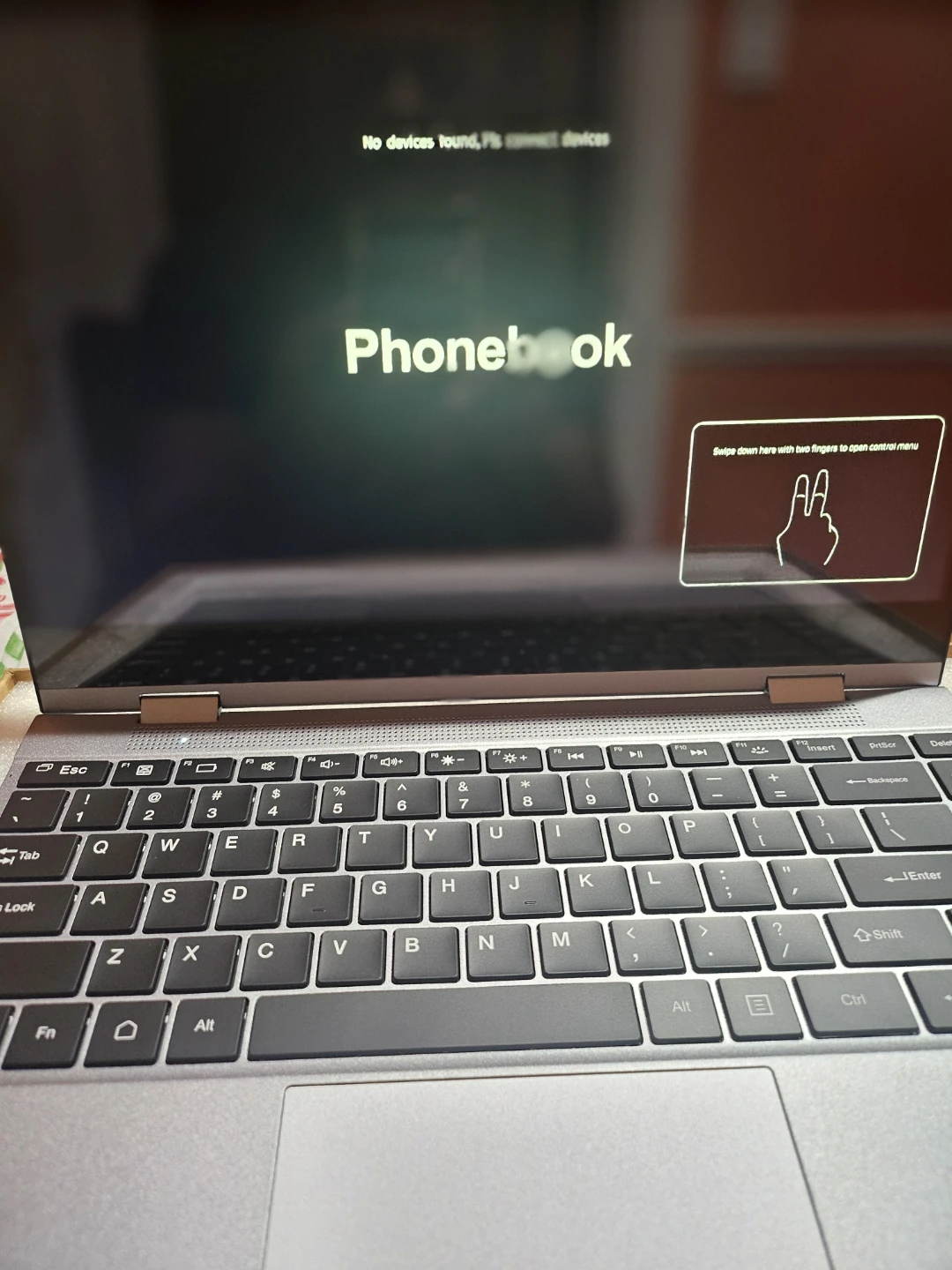 Dopesplay Phonebook 2-in-1 Laptop