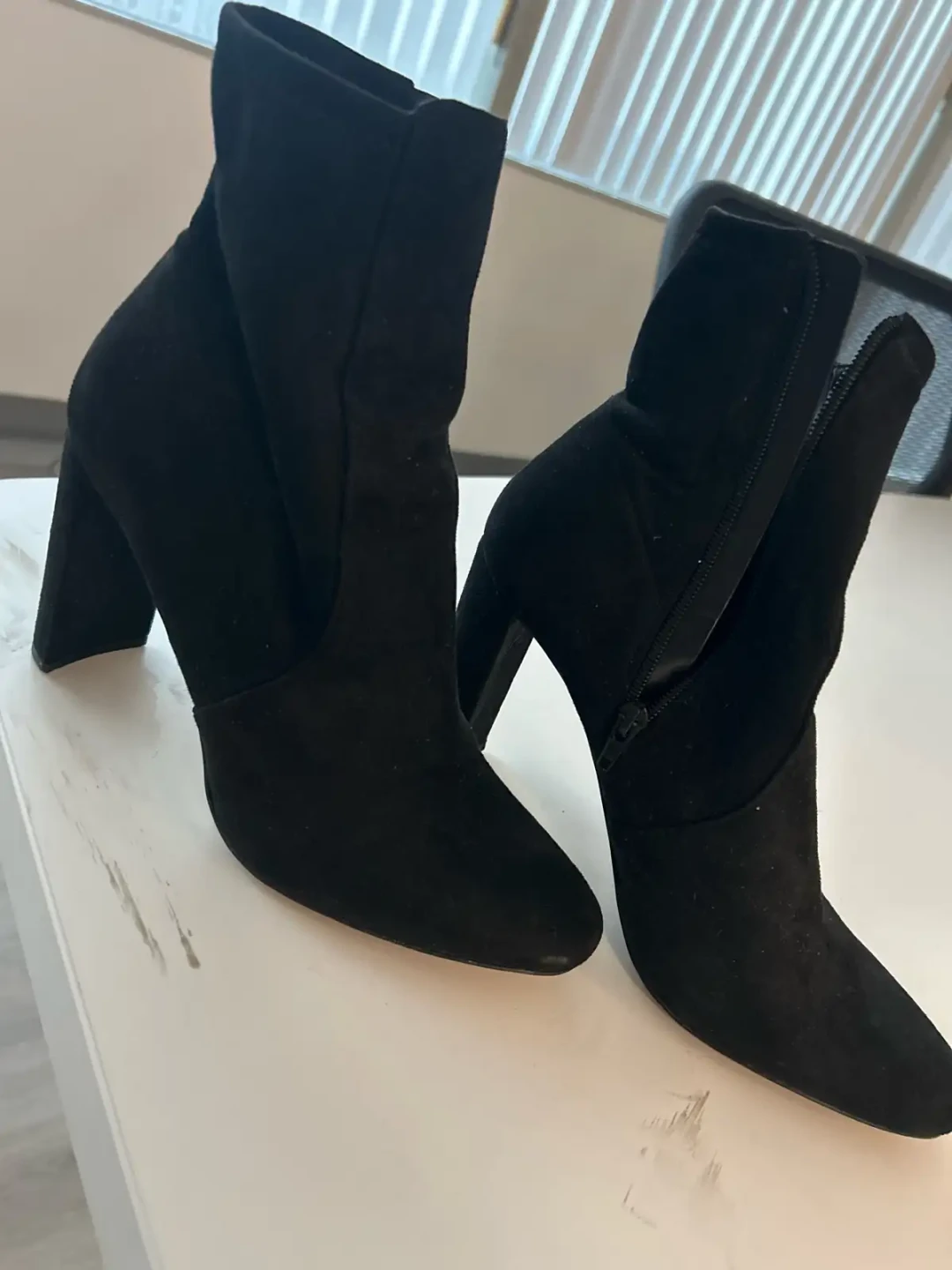 Aldo Black Suede Block Heel Ankle Boots size 10 - photo 2