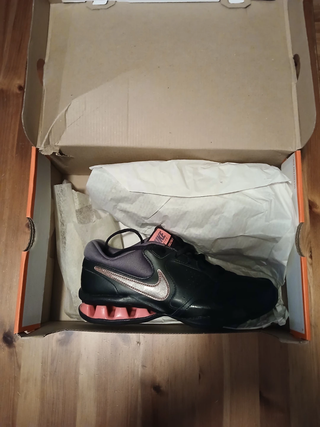 Nike Black & Pink Women's Running Shoes