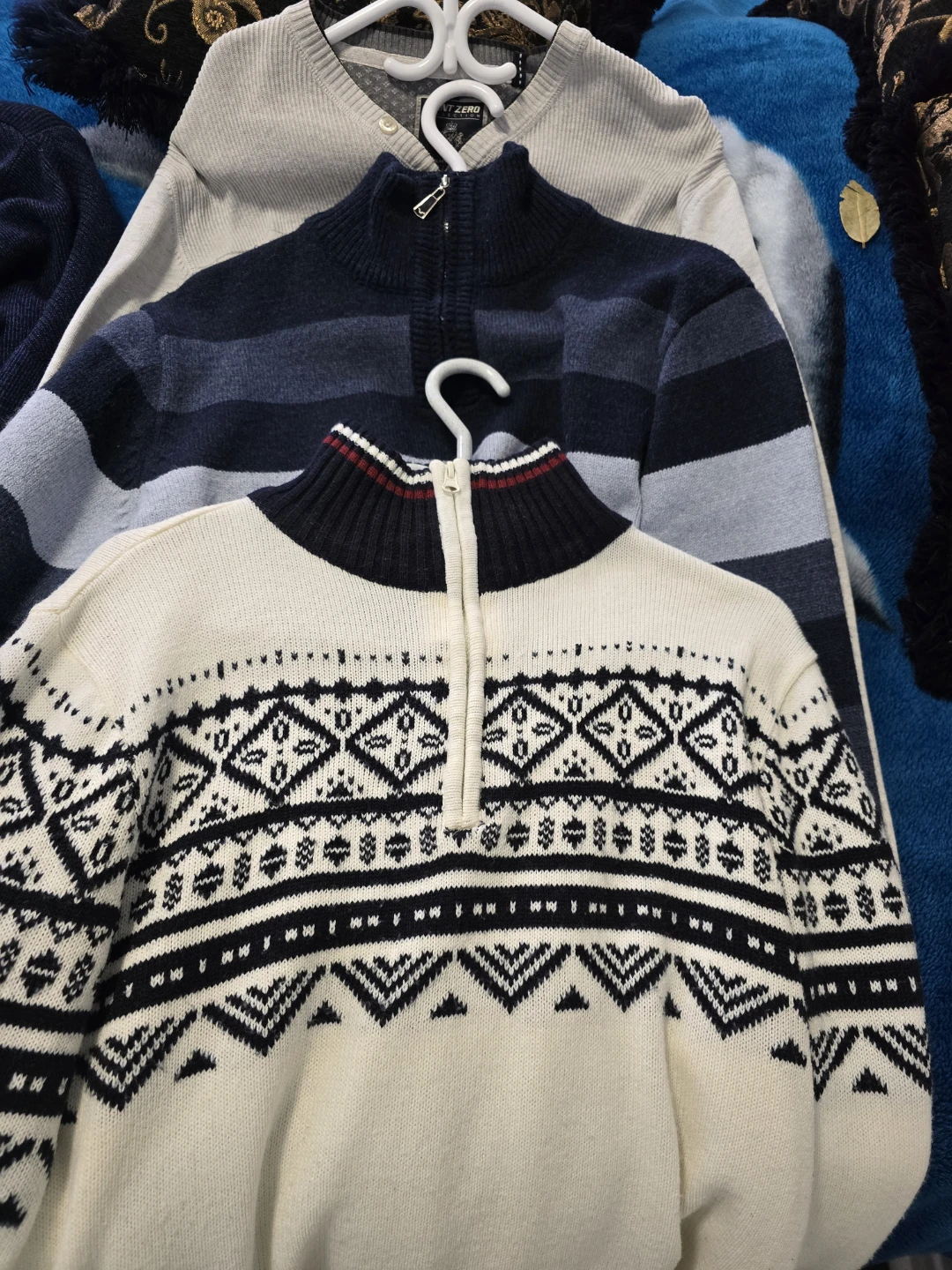 Men's Colour Block Crew Neck Sweater - photo 4