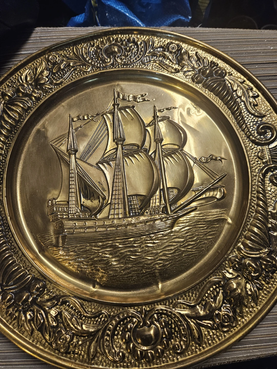 Embossed Brass Ship Plate - photo 2