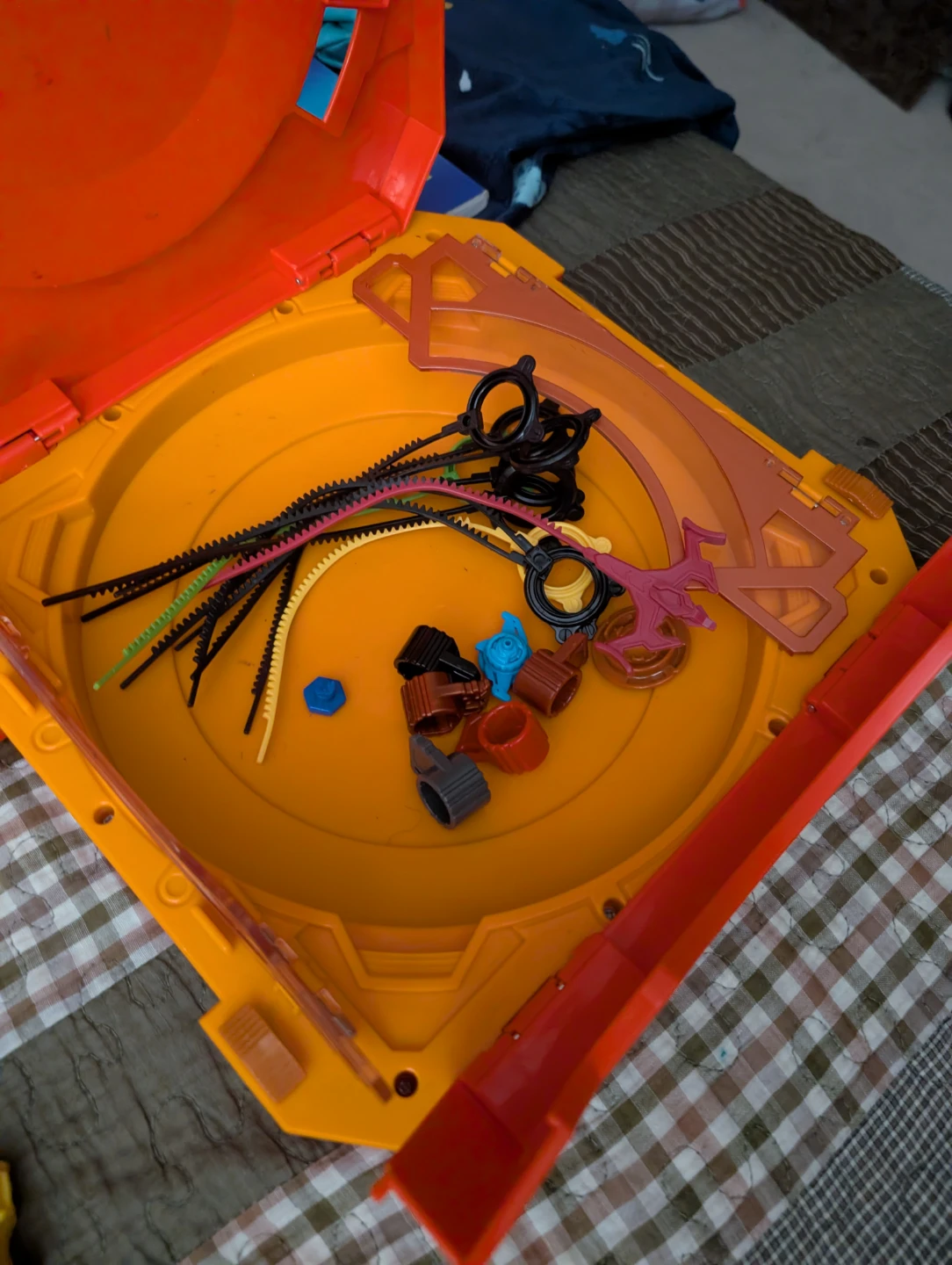 Beyblade Metal Fusion Lot - photo 3
