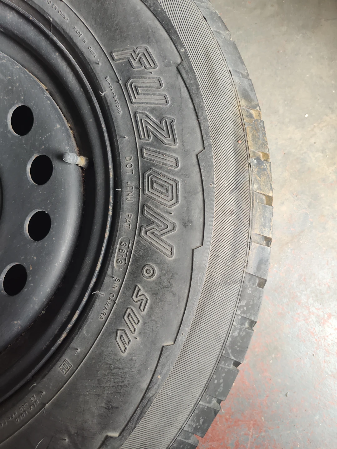 Fuzion SUV Tire 265/70R17 115T - photo 3