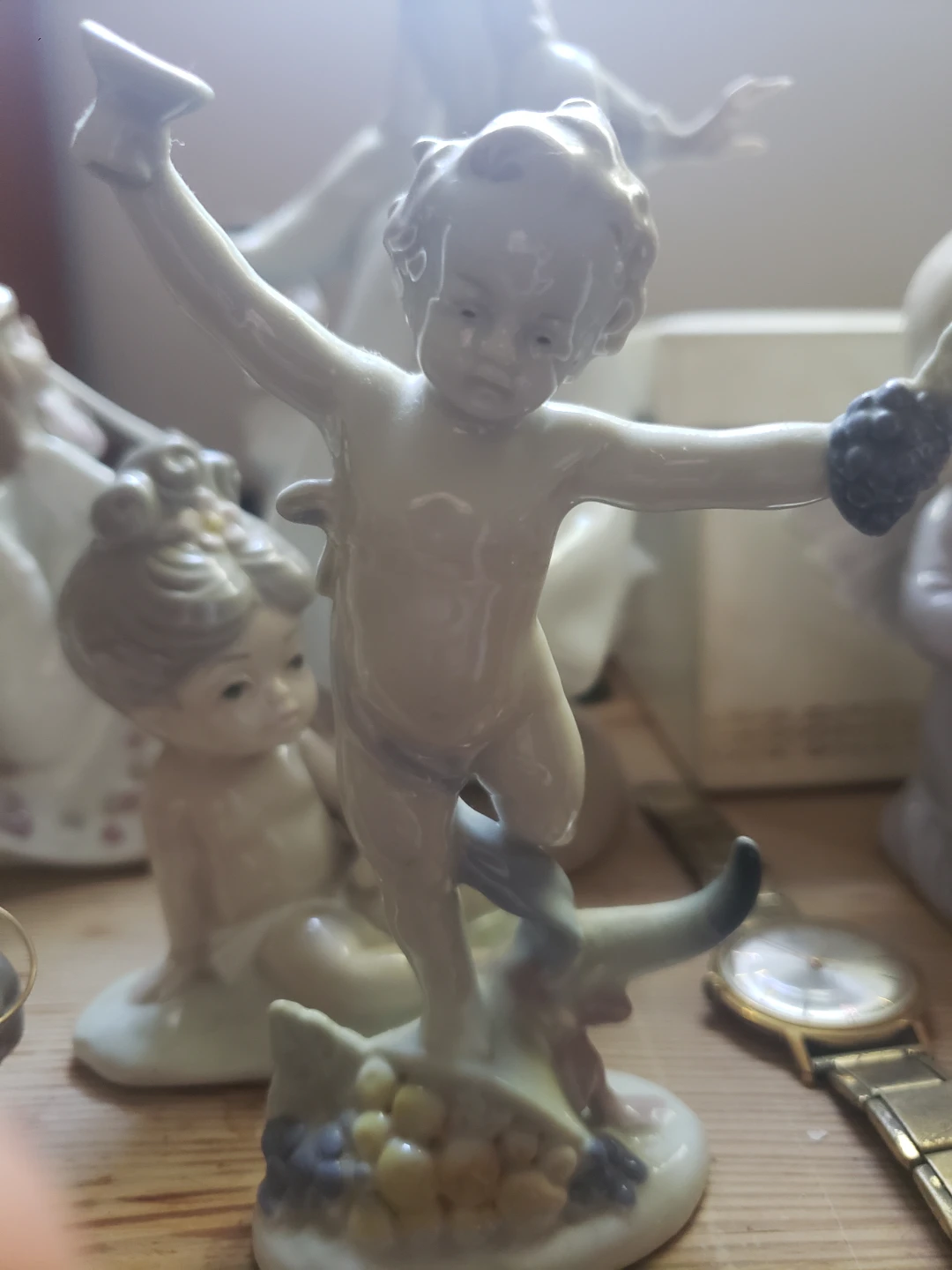 Capodimonte Porcelain Figurine - Cherub with Grapes