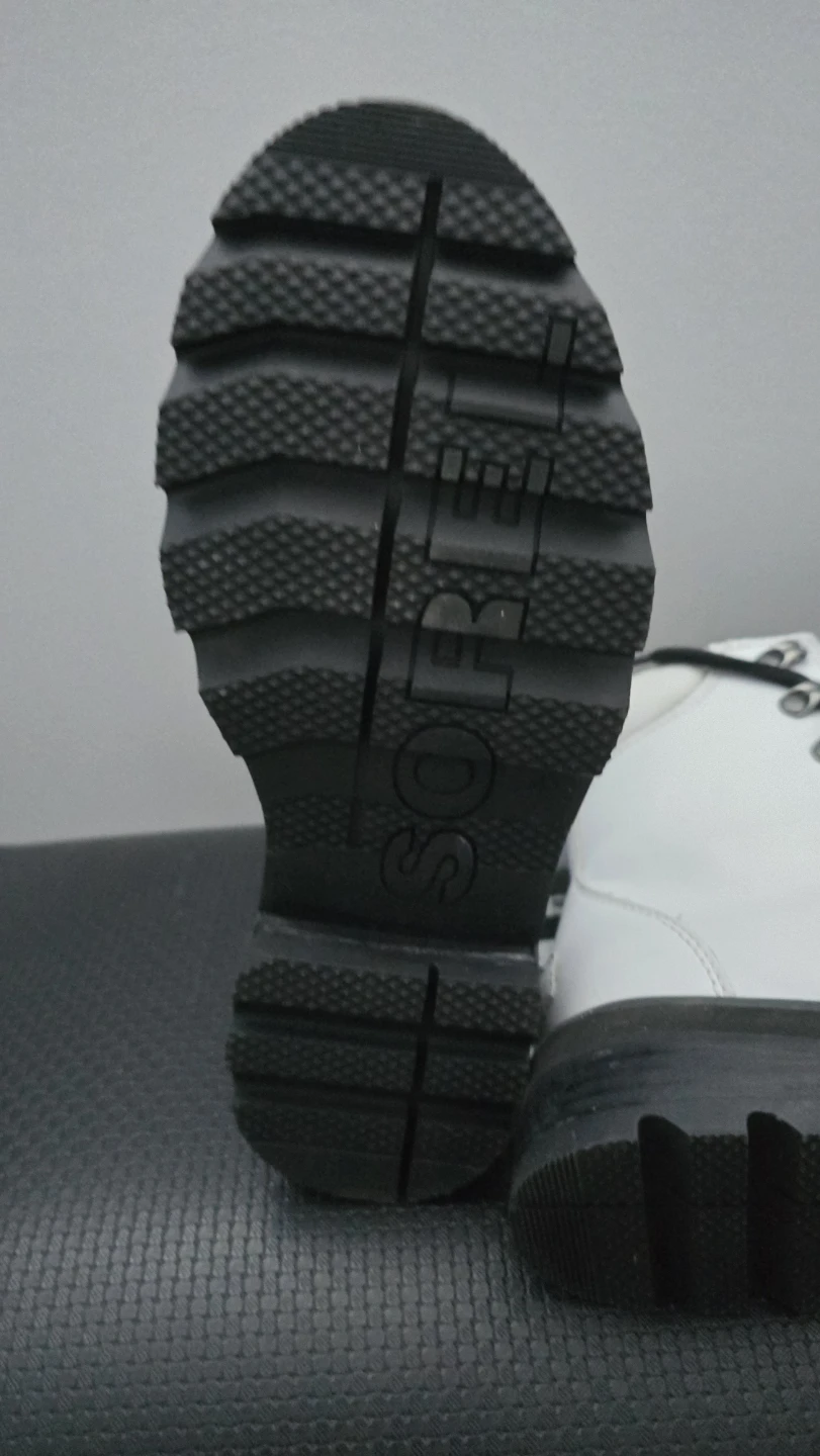 Sorel White Leather Lace-Up Boots
