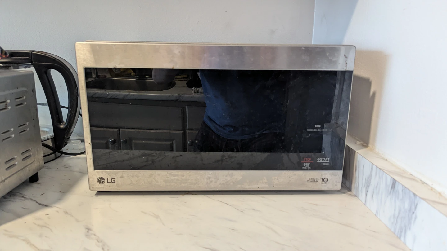 LG Microwave Oven