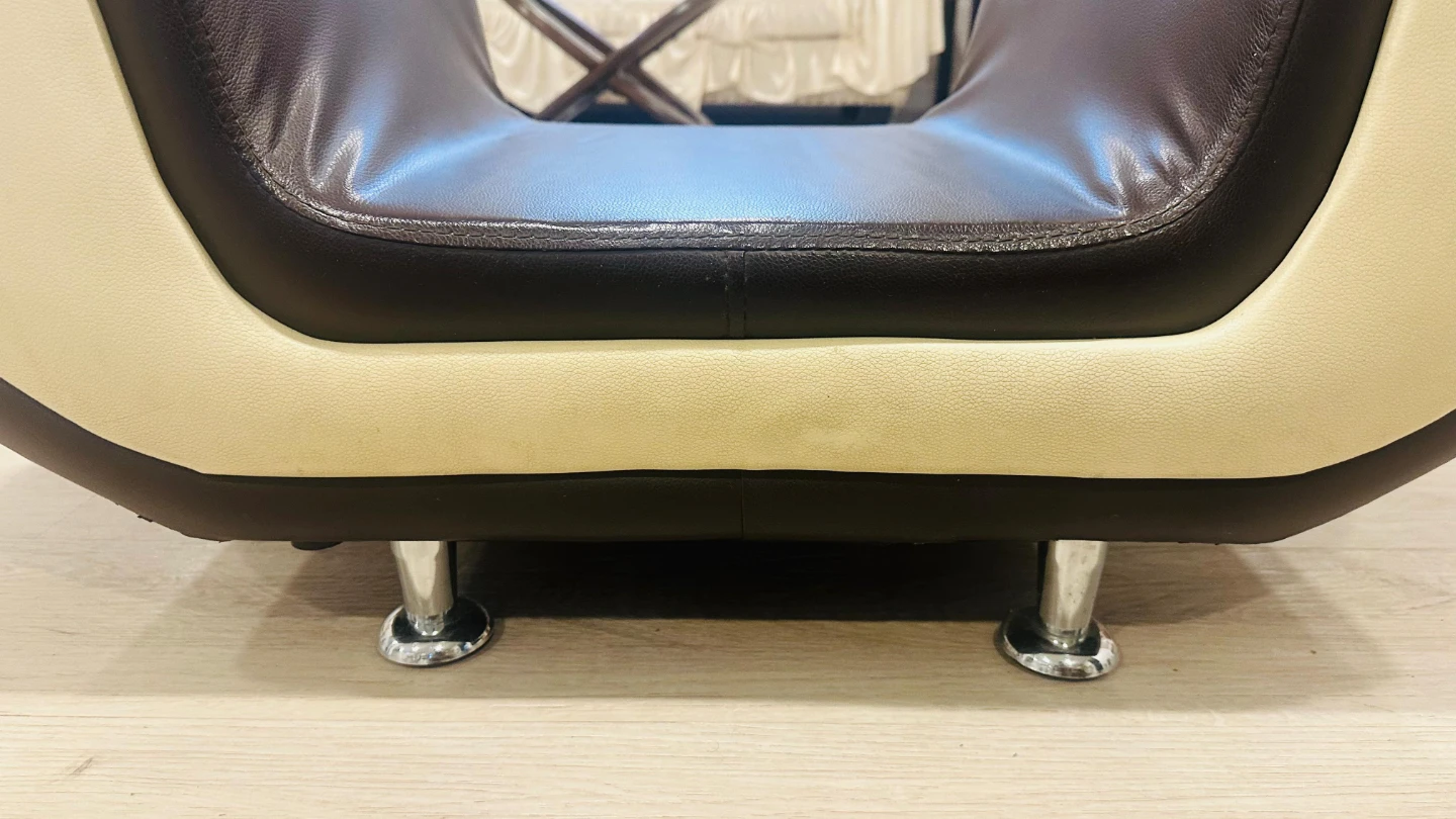 Brown and cream coffee table bottom without glass. - photo 4