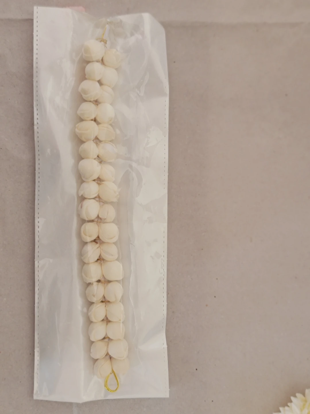 ( Gajra) White Rose Garland Hair Accessory