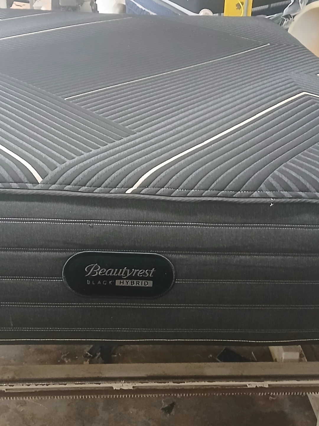 Beautyrest Black Hybrid Mattress