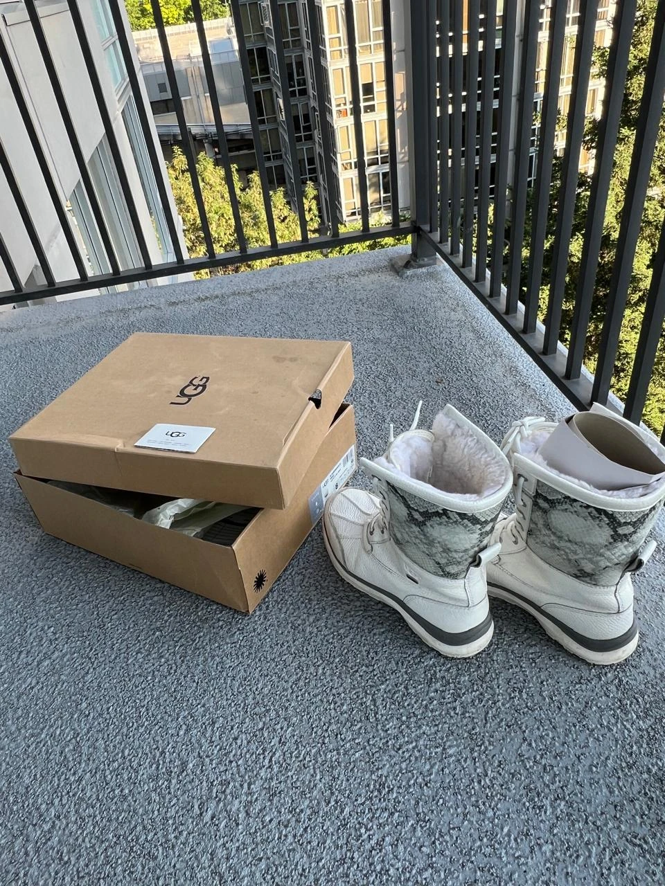UGG Women's Winter Boots with Box Snakeskin