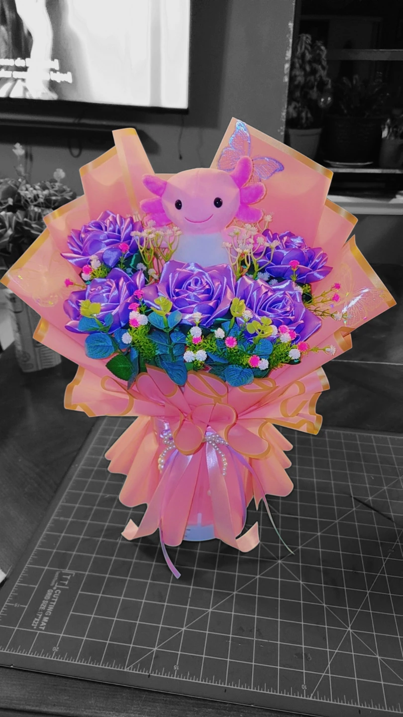 Axolotl Plush Flower Bouquet - photo 3