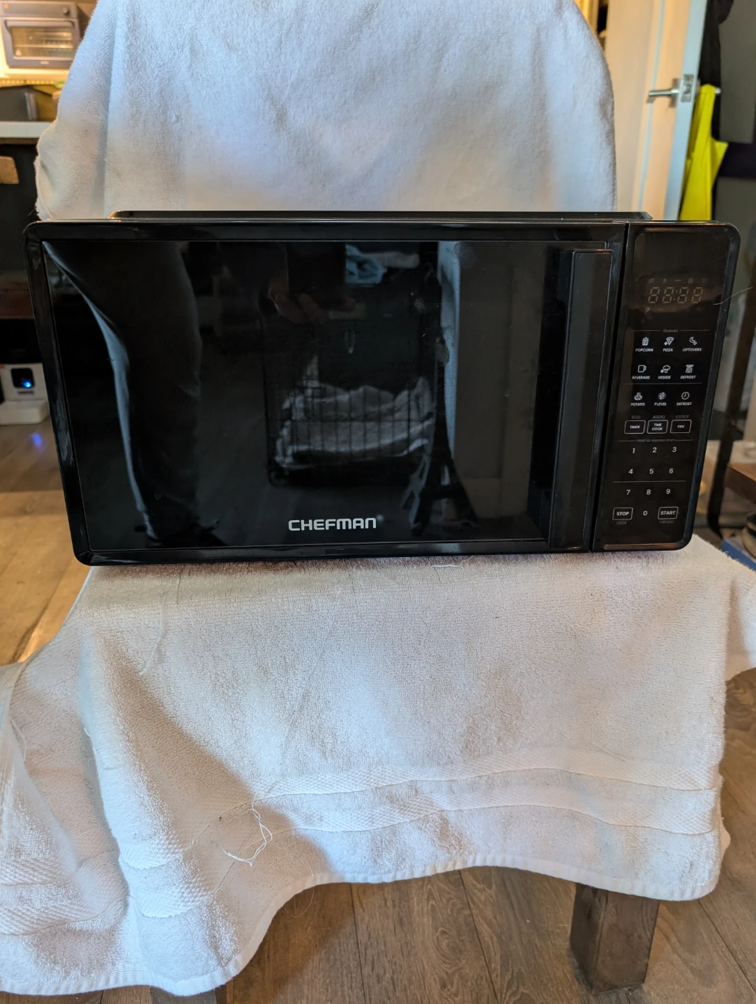 Chefman Black Microwave