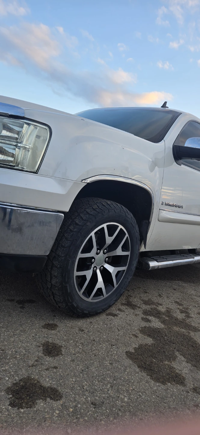 GMC Sierra 1500 SLT Pickup Truck - photo 5