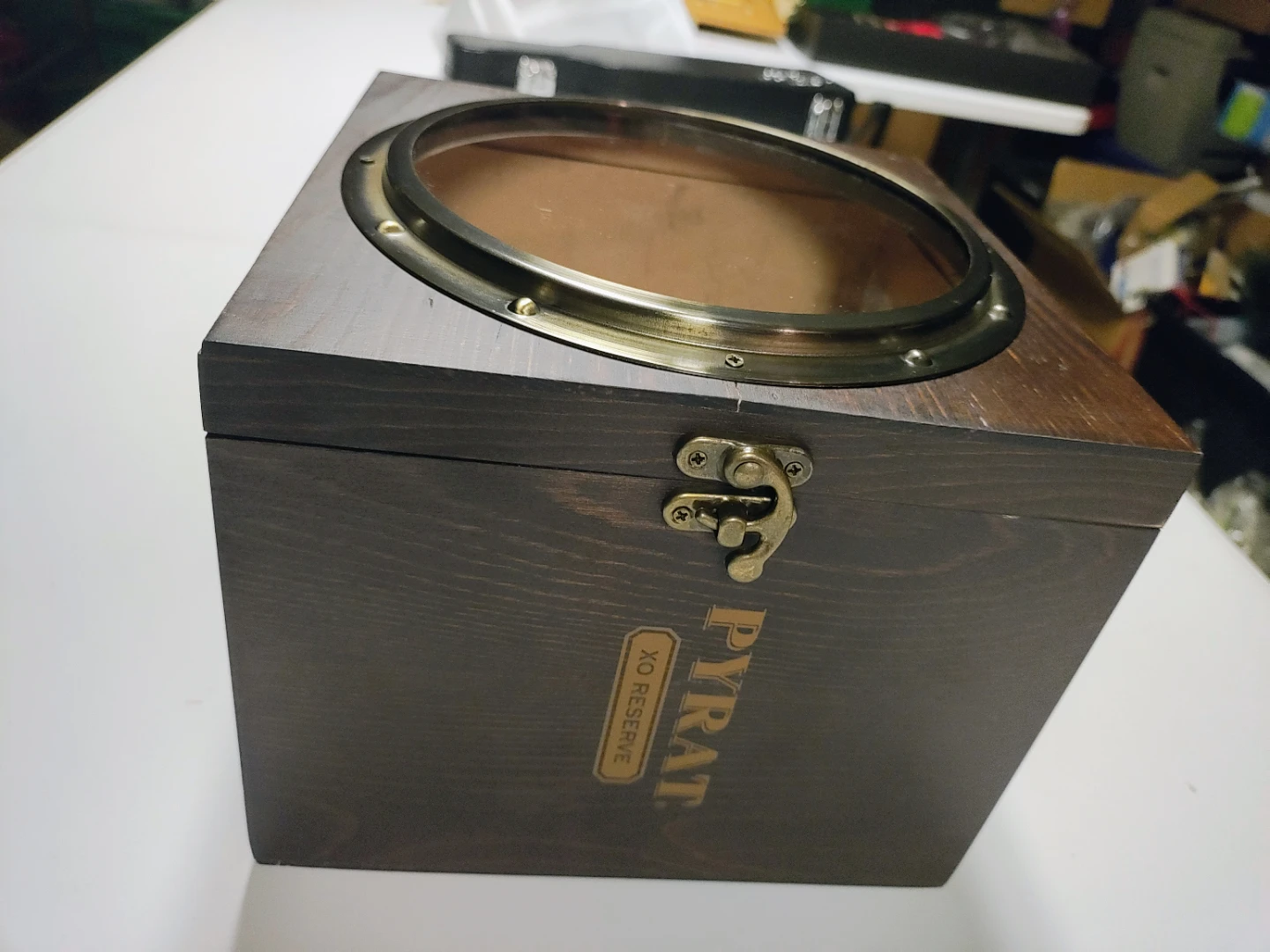 Limited Edition Pyrat Rum XO Reserve 2019 display case - photo 4