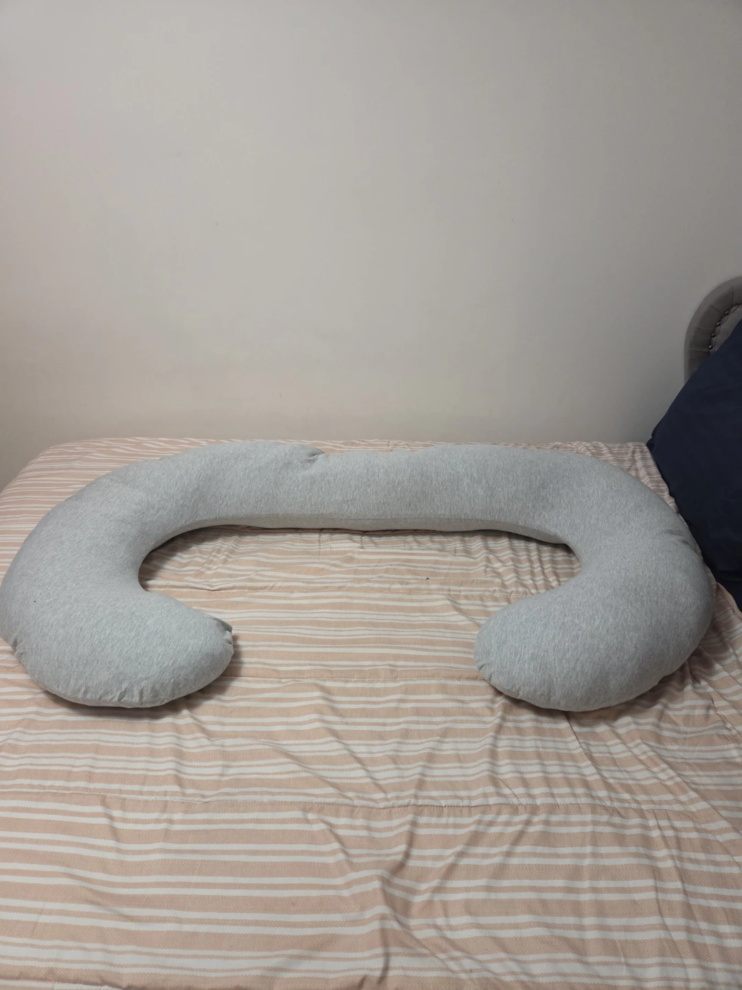Grey C-Shaped Nursing Pillow - photo 2