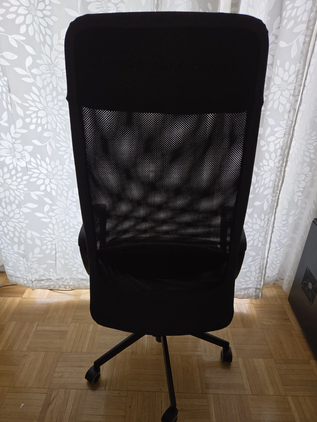IKEA MARCUS - Black Ergonomic Office Chair - photo 2